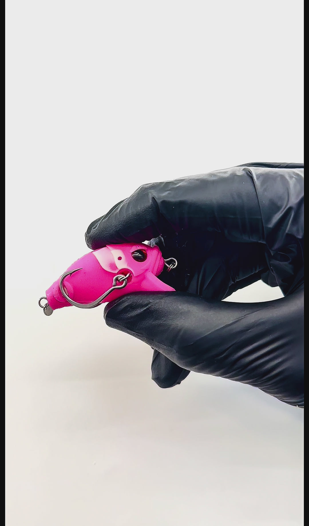 Demo video of MAGAS Blockbuster-42 Subsurface slow-sinking soft silicone anti-snag fishing lure with removable glass rattle and patented Magnetic Anti-Snag System.